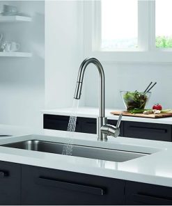 Single-Handle Pull-Down Kitchen Faucet 2